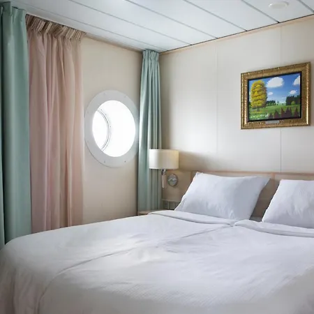 Tallink Ferry -tallinn 2 Nights Return Cruise To Stockholm  Tallin