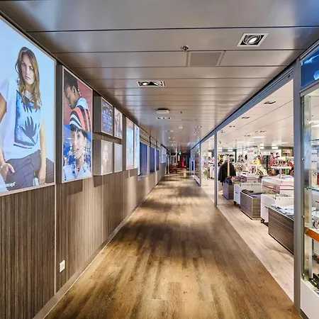  Tallink Ferry -tallinn 2 Nights Return Cruise To Stockholm تالين