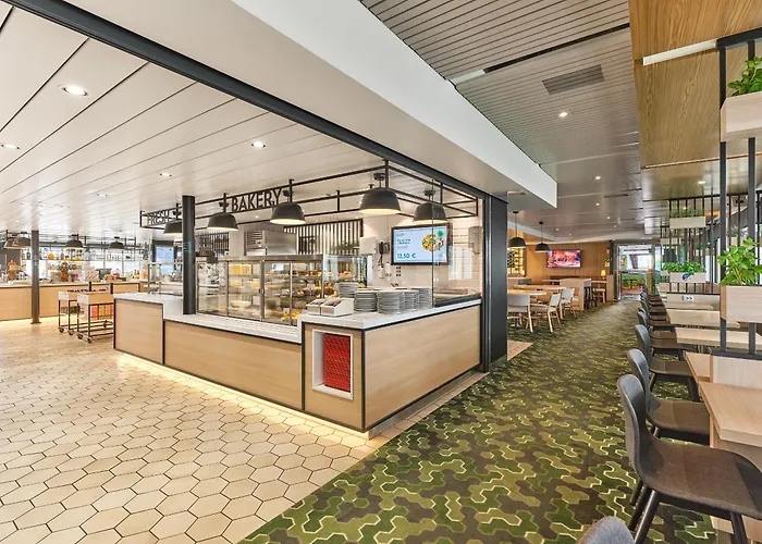 Tallink Ferry -tallinn 2 Nights Return Cruise To Stockholm  タリン