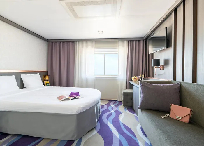 Tallink Ferry -tallinn 2 Nights Return Cruise To Stockholm  Tallinn